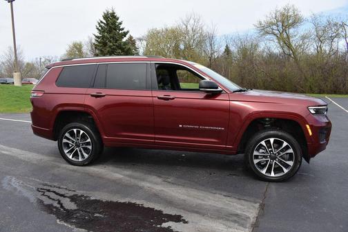 Velvet Red Pearlcoat 2022 Jeep Grand Cherokee L Overland