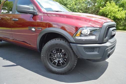 2024 RAM 1500 Classic Warlock Crew Cab 4x4 5'7' Box