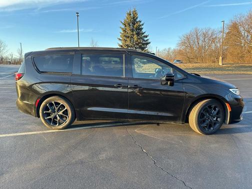 2024 Chrysler Pacifica Limited