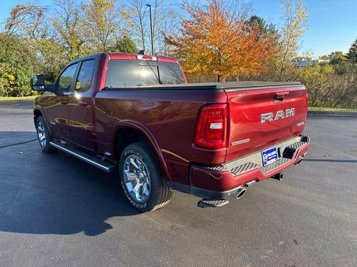 Delmonico Red Pearlcoat 2025 RAM 1500 Big Horn/Lone Star
