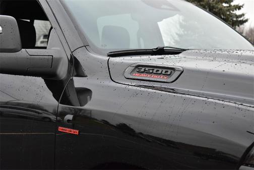 2026 RAM 3500 Tradesman Crew Cab 4x4 6'4' Box