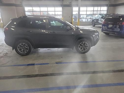 2021 Jeep Cherokee Trailhawk