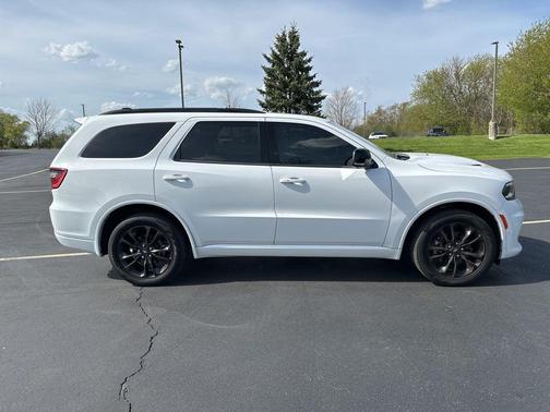 White Knuckle Clearcoat 2023 Dodge Durango GT Premium AWD