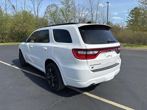 White Knuckle Clearcoat 2023 Dodge Durango GT Premium AWD