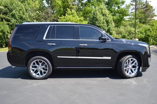 2019 Cadillac Escalade Platinum