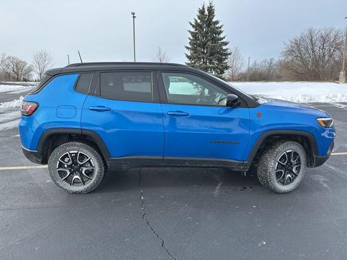 2025 Jeep Compass Trailhawk