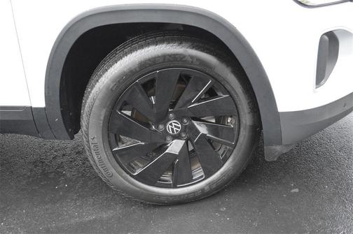 2024 Volkswagen Atlas 2.0T SE w/Technology 4MOTION