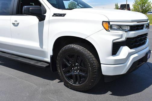 Summit White 2023 Chevrolet Silverado 1500 RST