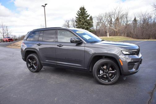 2024 Jeep Grand Cherokee Altitude
