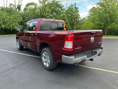 Delmonico Red Pearlcoat 2022 RAM 1500 Big Horn/Lone Star