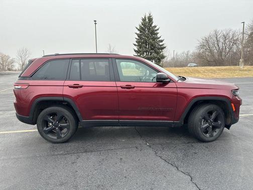 2024 Jeep Grand Cherokee Altitude
