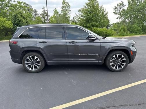 2022 Jeep Grand Cherokee Overland