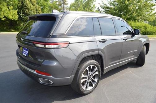 2022 Jeep Grand Cherokee Overland