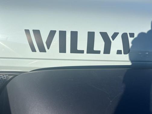 Earl Clearcoat 2024 Jeep Wrangler Willys