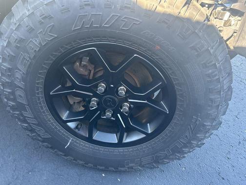 Earl Clearcoat 2024 Jeep Wrangler Willys