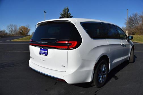 2026 Chrysler Pacifica L