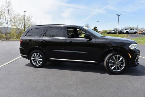 DB Black Clearcoat 2022 Dodge Durango SXT AWD