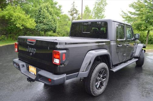 2022 Jeep Gladiator Sport S