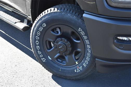 2026 RAM 2500 Tradesman Crew Cab 4x4 6'4' Box