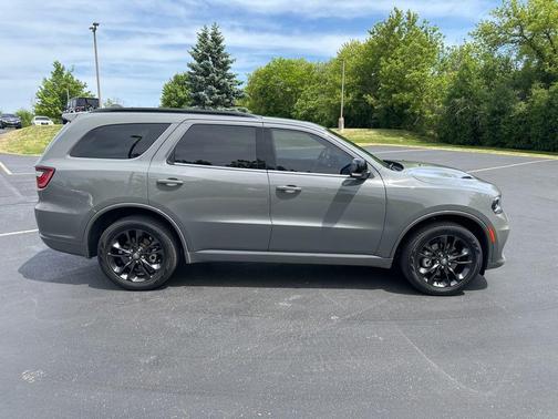 DB Black Clearcoat 2022 Dodge Durango GT Plus