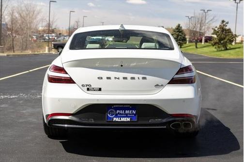 2022 Genesis G70 2.0T AWD