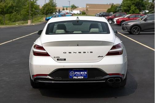 2022 Genesis G70 2.0T AWD