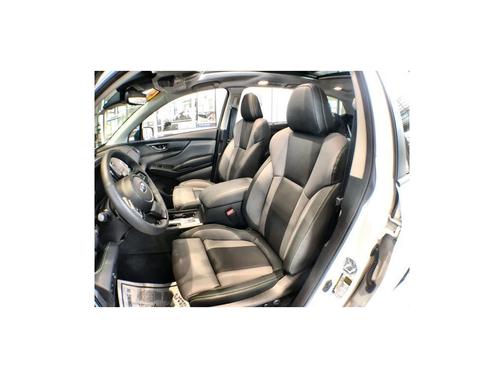 Crystal White Pearl 2023 Subaru Ascent Onyx Edition Limited