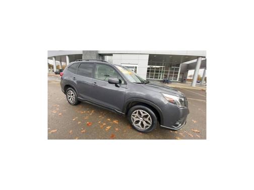 2024 Subaru Forester Premium