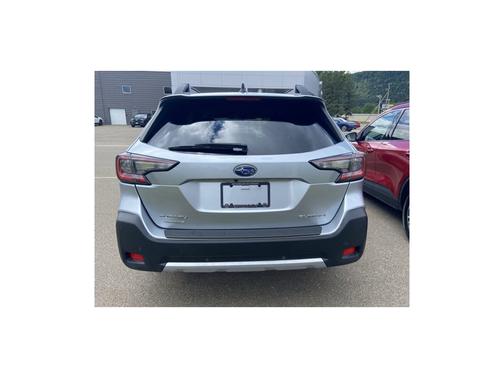 Ice Silver Metallic 2024 Subaru Outback Limited