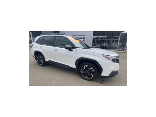 Crystal White Pearl 2025 Subaru Forester Limited