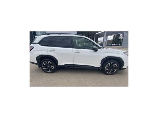 Crystal White Pearl 2025 Subaru Forester Limited