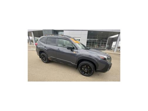 Magnetite Gray Metallic 2023 Subaru Forester WILDERNESS