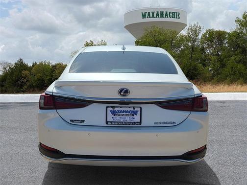 2022 Lexus ES 300h 300H