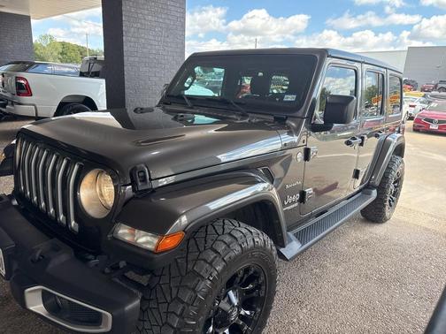 2022 Jeep Wrangler Unlimited Sahara
