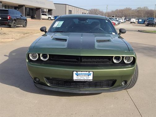 2022 Dodge Challenger SXT