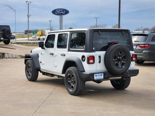 2026 Jeep Wrangler Sport