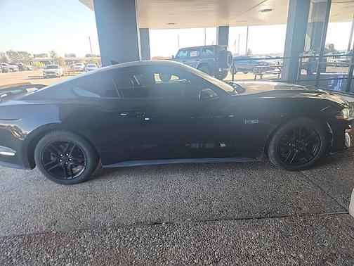 2020 Ford Mustang EcoBoost