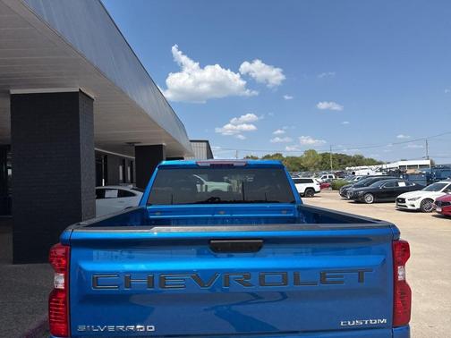 2022 Chevrolet Silverado 1500 Custom Trail Boss