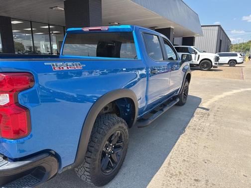 2022 Chevrolet Silverado 1500 Custom Trail Boss
