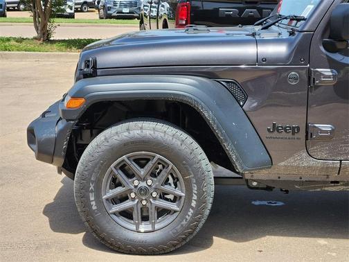 2025 Jeep Wrangler Sport RHD