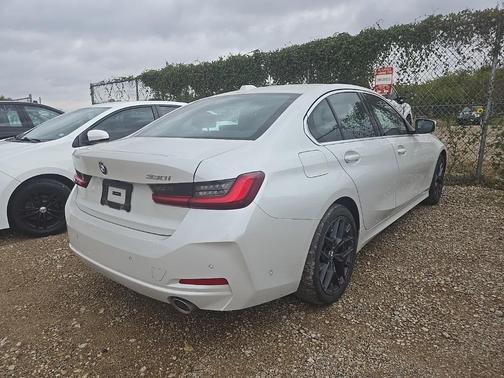 2025 BMW 330 i
