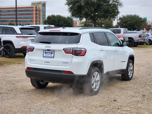 2026 Jeep Compass Latitude