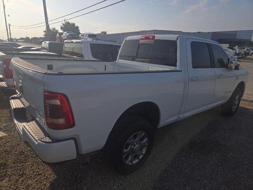 Bright White Clearcoat 2024 RAM 2500 Laramie