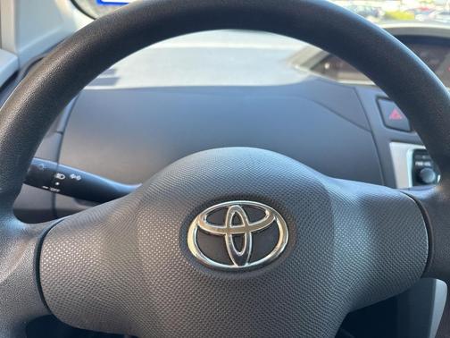 2008 Toyota Yaris 