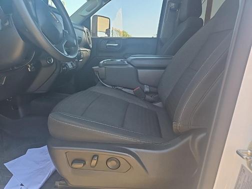 2024 Chevrolet Silverado 2500 Custom