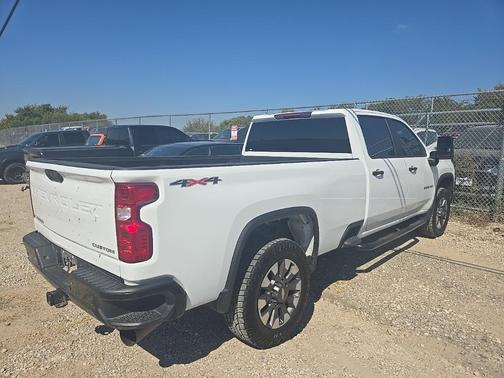 2024 Chevrolet Silverado 2500 Custom