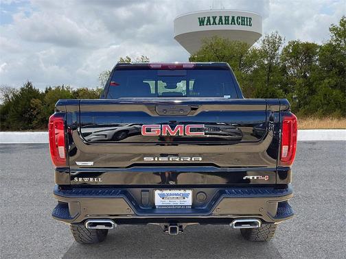 2025 GMC Sierra 1500 AT4