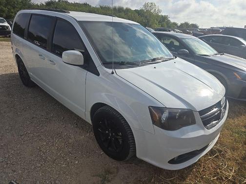 White Knuckle Clearcoat 2020 Dodge Grand Caravan SE