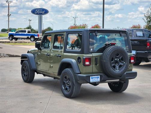 2025 Jeep Wrangler Sport
