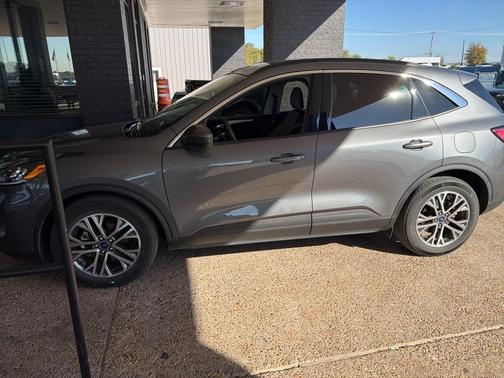 2021 Ford Escape SEL